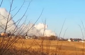 Взрывы на арсенале в Балаклее: есть погибшие и раненые (ВИДЕО)