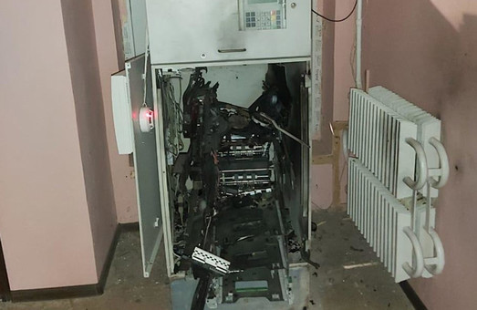 Подрыв банкомата под Харьковом: была заложена самодельная бомба (ФОТО, ВИДЕО)