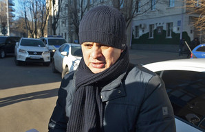 Взрыв на парковке в Харькове: адвокат признался, что за ним следили