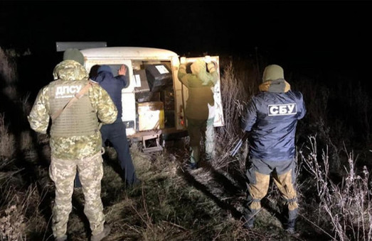 Контрабандисты не смогли убежать от харьковских пограничников (ФОТО)
