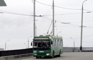 В Харькове снова пустят троллейбусы через Коммунальный мост