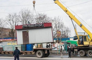 В Харькове обещают снести более тысячи киосков