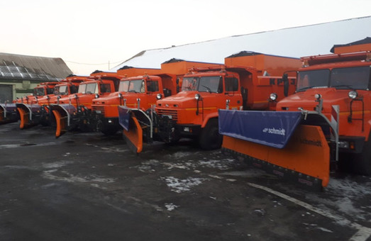 Дороги Харьковщины будут расчищать 10 новых снегоочистителей (ФОТО)