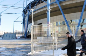 Кучер заставил Курченко вернуть области имущество «Металлиста»