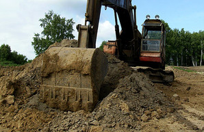 В карьере на Харьковщине незаконно добывали глину