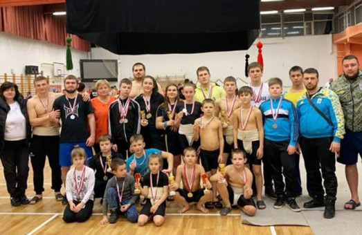 Харьковские сумоисты привезли три десятка медалей с Кубка Европы