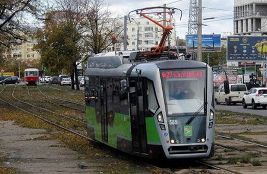 Два харьковских трамвая меняют маршрут