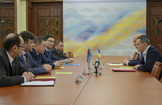 Кучер обсудил с послами Казахстана и Азербайджана наиболее выгодные сферы для инвестиций