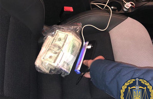 Налоговик требовал взятку у харьковского предпринимателя – прокуратура (ФОТО, ВИДЕО)