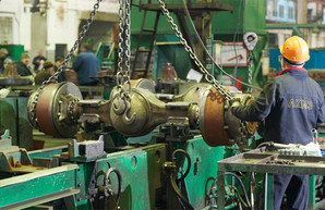 Рабочая травма на ЛКМЗ: рабочему оторвало четыре пальца