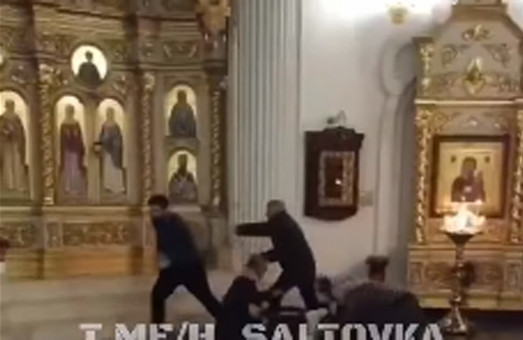 Дебошир с психическими расстройствами устроил погром в харьковском храме (ФОТО, ВИДЕО)