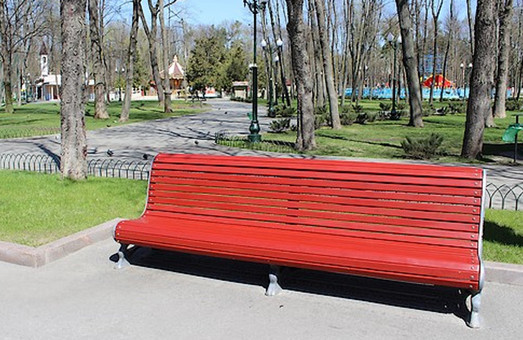 В Харькове потратят 700 тысяч на новые лавочки