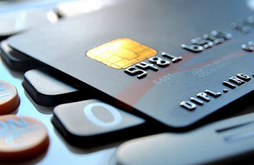 Под Харьковом работники банка обворовали клиентов на крупную сумму