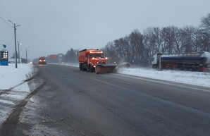 Дороги области расчищают 218 единиц спецтехники и 255 рабочих - САД