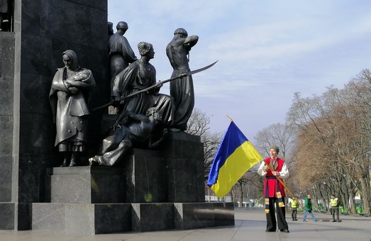 В Харькове отметили 206-ю годовщину рождения Тараса Шевченко