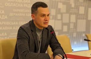 Чтобы срочно выплатить по 300% медикам инфекционки, мы договорились с банками о работе после 20:00 - Кучер