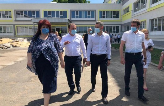 Ремонт Краснопавловскго лицея, который растянулся на три года, завершат к 1 сентября – Кучер