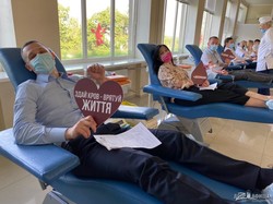 Глава ХОГА и нардепы присоединились к мероприятиям по случаю Международного дня донора крови