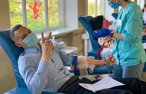 Глава ХОГА и нардепы присоединились к мероприятиям по случаю Международного дня донора крови