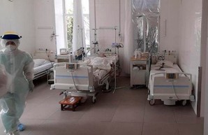 В диспансер радиационной защиты из инфекционки перевели 12 пациентов с COVID-19