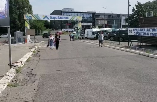 Конфликт около строительства на «Барабашово»: коммунальщики Кернеса уехали восвояси