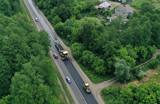 Реконструкция дороги Киев - Харьков - Довжанский: работы выполнены на 20% (ВИДЕО)