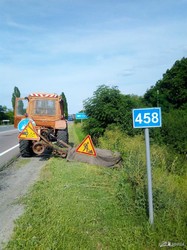 На дорогах Харьковщины продолжается ямочный ремонт: отчет САД за неделю (ФОТО)