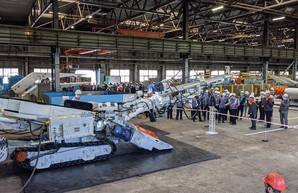 Завод «Свет Шахтера» начал выпуск новых высокоресурсных очистных комбайнов (ФОТО)