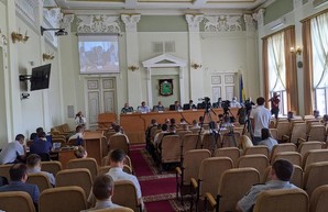 Кучер поблагодарил правоохранителей, оперативно задержавших подозреваемых в расстреле автобус под Харьковом