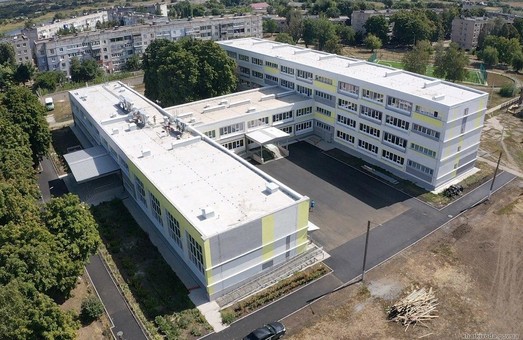 К 1 сентября на Харьковщине отремонтировали Краснопавловский и Змиевской лицеи