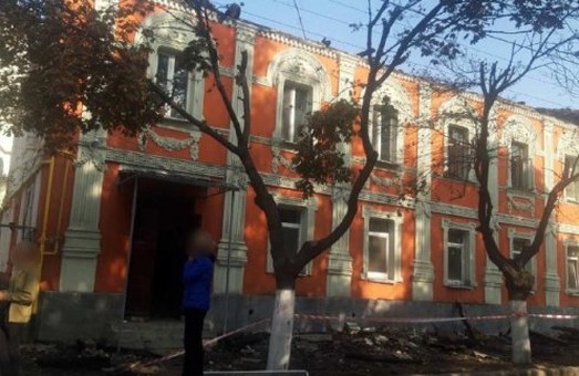 В Харькове восстанавливают пострадавший от пожара дом