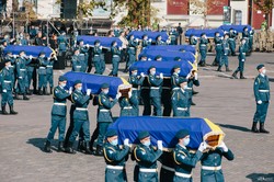 В Харькове простились с военными, погибшими в результате катастрофы самолета Ан-26 (ФОТО)