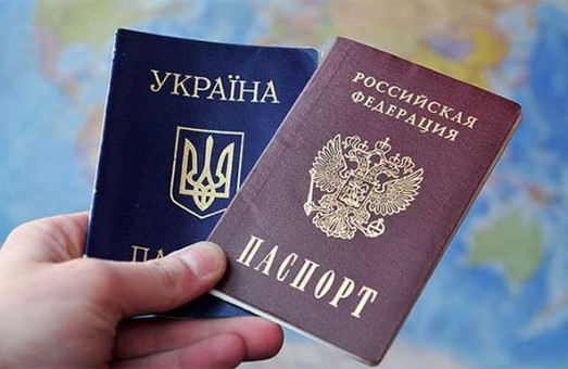 300 тысяч украинцев на Донбассе получили паспорт РФ, в Крыму – два миллиона