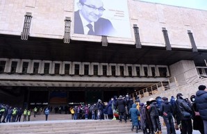 Ученые против переименования проспекта и станции метро в честь Кернеса