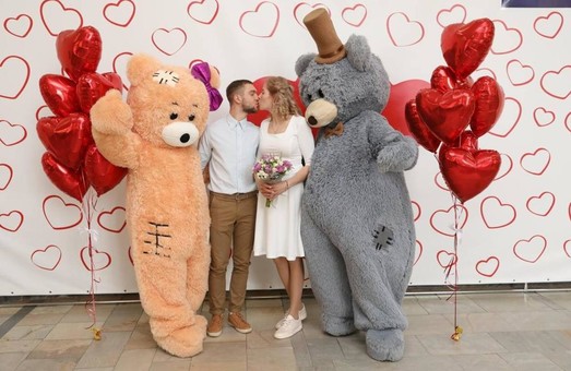 В День Святого Валентина в Украине появилось более 400 новых семей