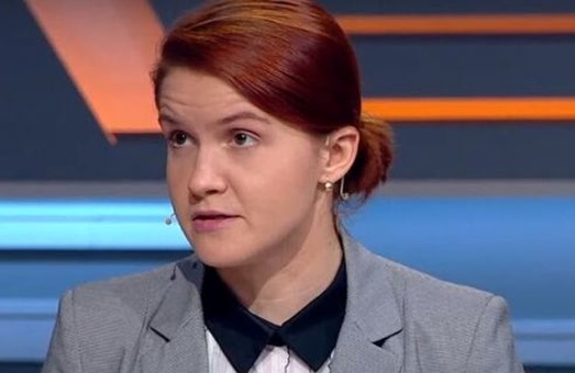 Нардеп от "Слуги народа" Безуглая отметилась очень странным выступлением на форуме по платежкам