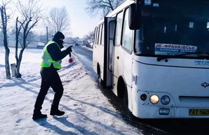 В Ивано-Франковской области введен пропускной режим из-за роста заболеваемости на COVID-19