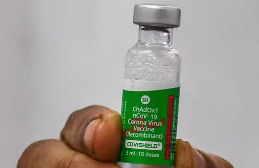 Оправдать закупку. «Слуг» хотят принудительно вакцинировать скандальной индийской вакциной