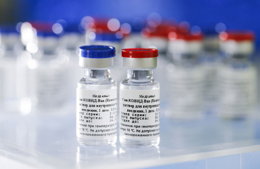 Кабмин снимет с производителей вакцин любую ответственность за побочные эффекты