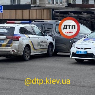 В Киеве во время полицейской погони произошло сразу две аварии