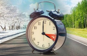В воскресенье украинцы проснутся на час позже