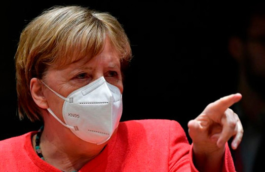 Меркель заявила о необходимости ужесточить карантин