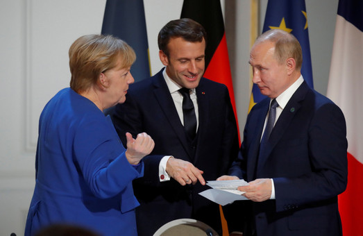Макрон, Меркель и Путин обсудили войну на Донбассе без Зеленского