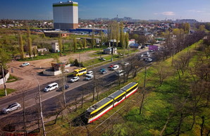 Третий гигантский трамвай запустили на маршруте в Одессе (ВИДЕО)