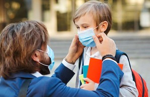 В Украине родителям разрешили посещать школы, несмотря на карантин