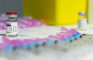 Румыния предоставит Украине 100 тысяч доз вакцины AstraZeneca