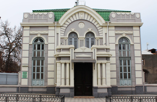 Неонацисты отделались условным сроком за поджог синагоги в Херсоне