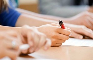 Переселенцы и жители Донбасса смогут получить гранты на обучение