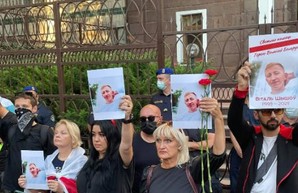 Украинцы вышли на акцию протеста в память о Шишове