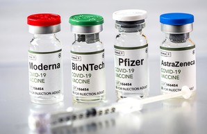 Исследование: защита после вакцин Pfizer и AstraZeneca ослабевает уже через 3 месяца